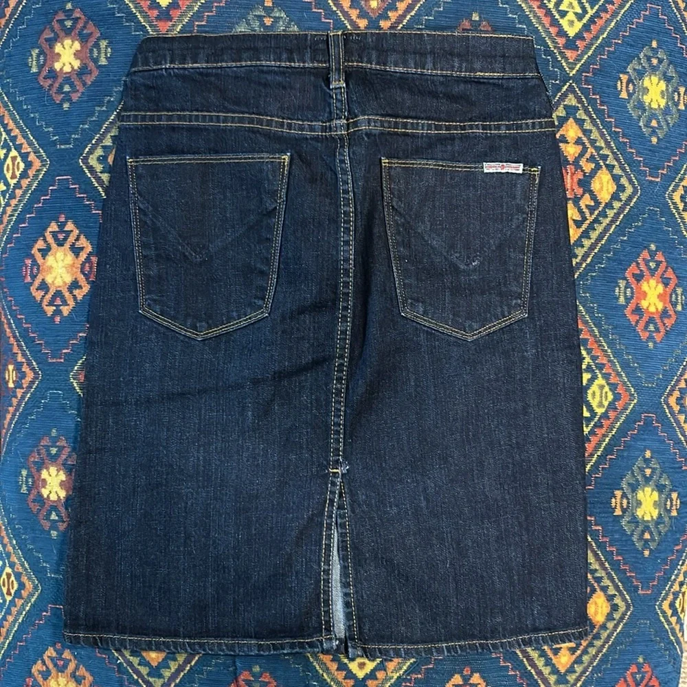 Hudson Women’s‎ Dark Denim Wash 5 Pocket Split Back Hem Jean Skirt Size 27”